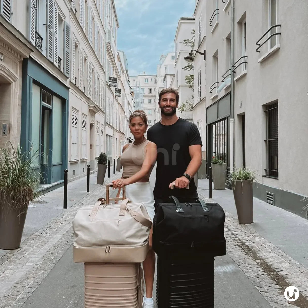 Bolsa de Viagem Feminina 49L com Porta Notebook - Weekender™
