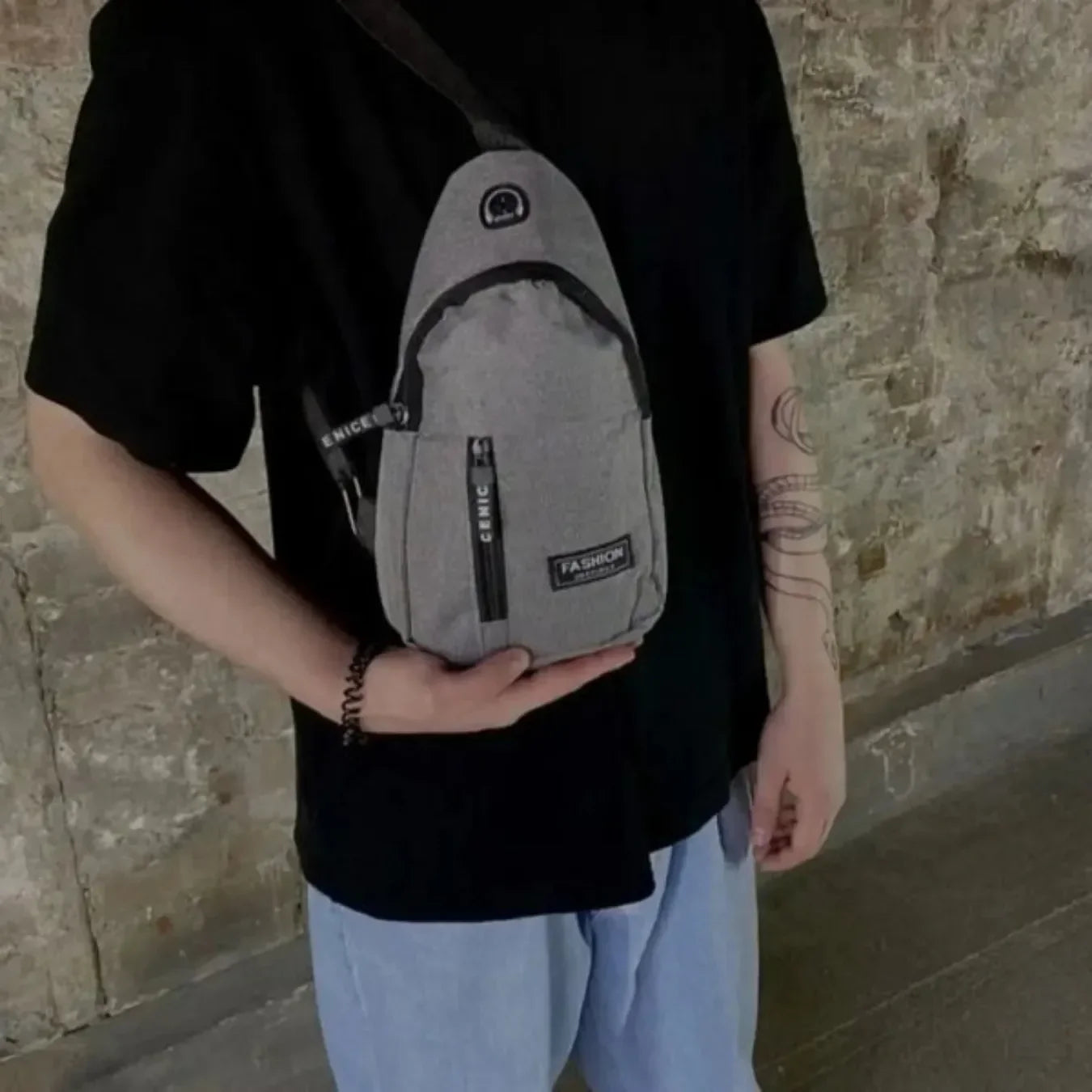 Mochila Transversal Impermeável e Antifurto para Viagem - CrossMove™