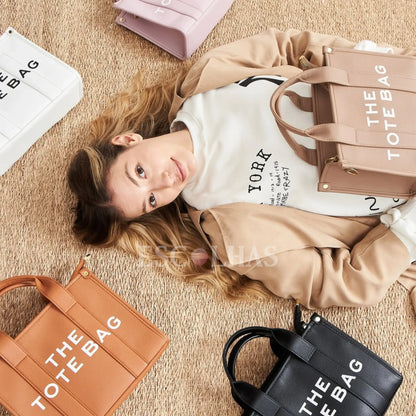 Bolsa Tote Feminina de Viagem e Trabalho em Couro 35L - TheTote™