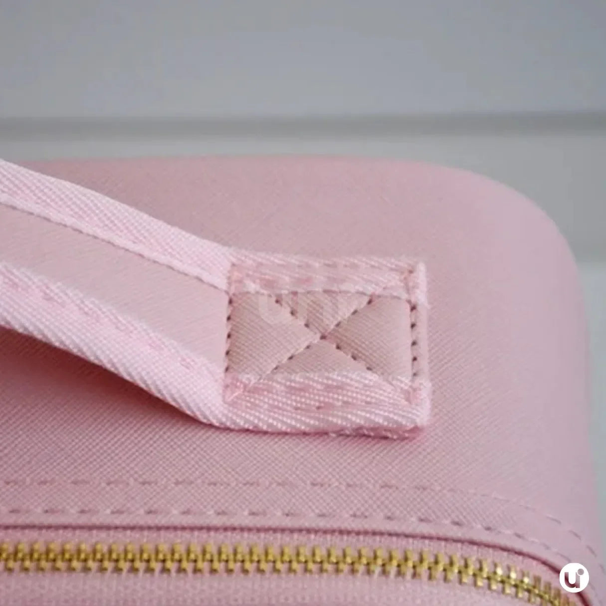 Necessaire Feminina Camarim Portátil com Espelho LED - LedBag™ 2.0