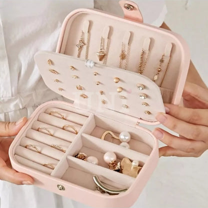 Porta-Joias de Viagem Portátil com Divisórias e Forro de Veludo - BellaBox®