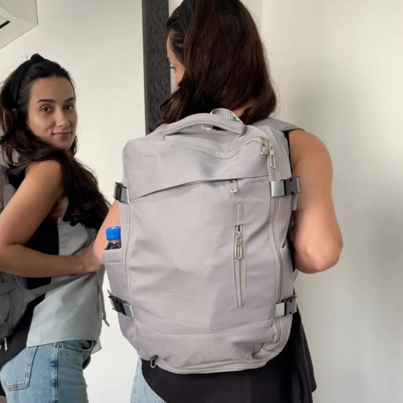 Mochila de Viagem 40L Impermeável Feminina - TravelMax™