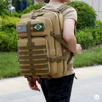 Mochila Tática Militar 50L Impermeável Tactical Titan™ | Brinde: Patch Bandeira do Brasil