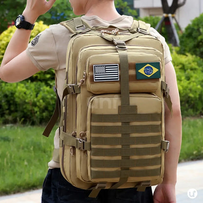 Mochila Tática Militar 50L Impermeável Tactical Titan™ | Brinde: Patch Bandeira do Brasil